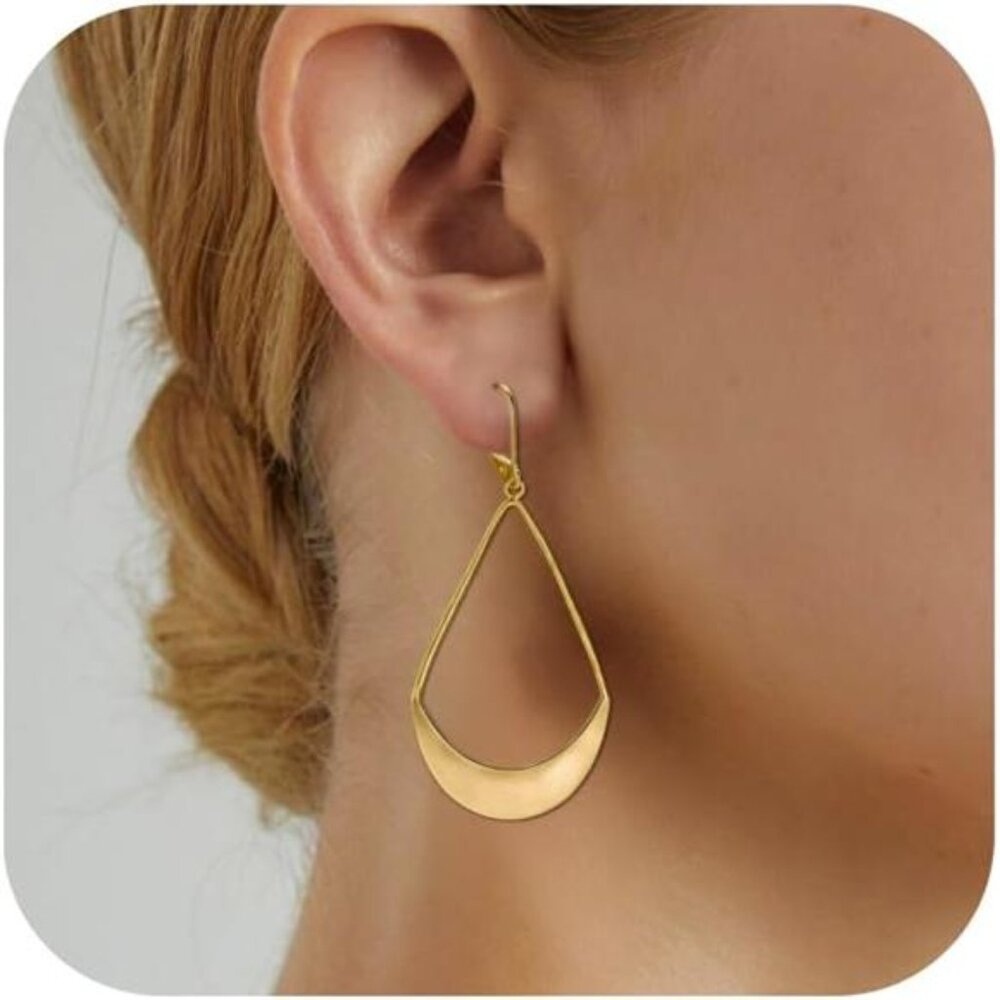 Gold Dangle Earrings – Lightweight Teardrop Earrings